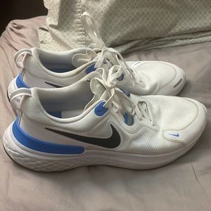 Nike React Tennis Shoes